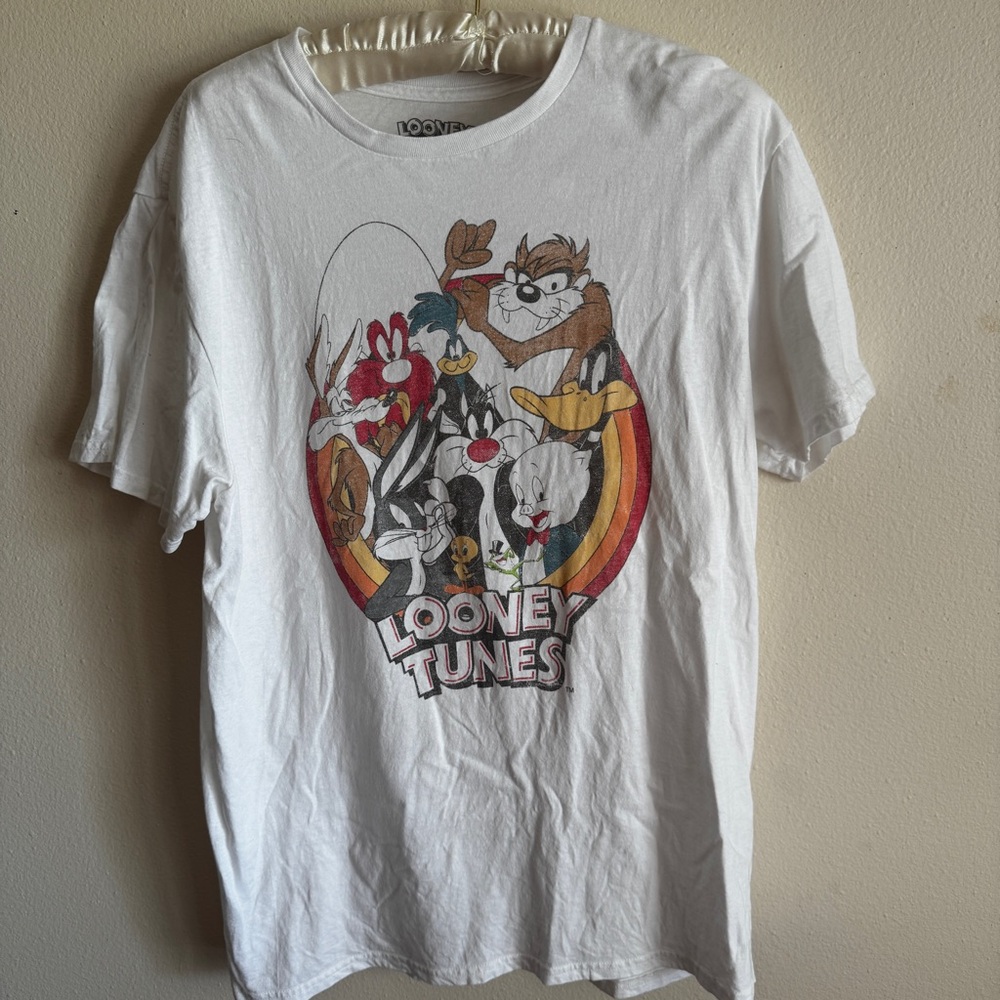 Looney Tunes Shirt Men’s Large Short Sleeve White Vintage Look Tee T-shirt